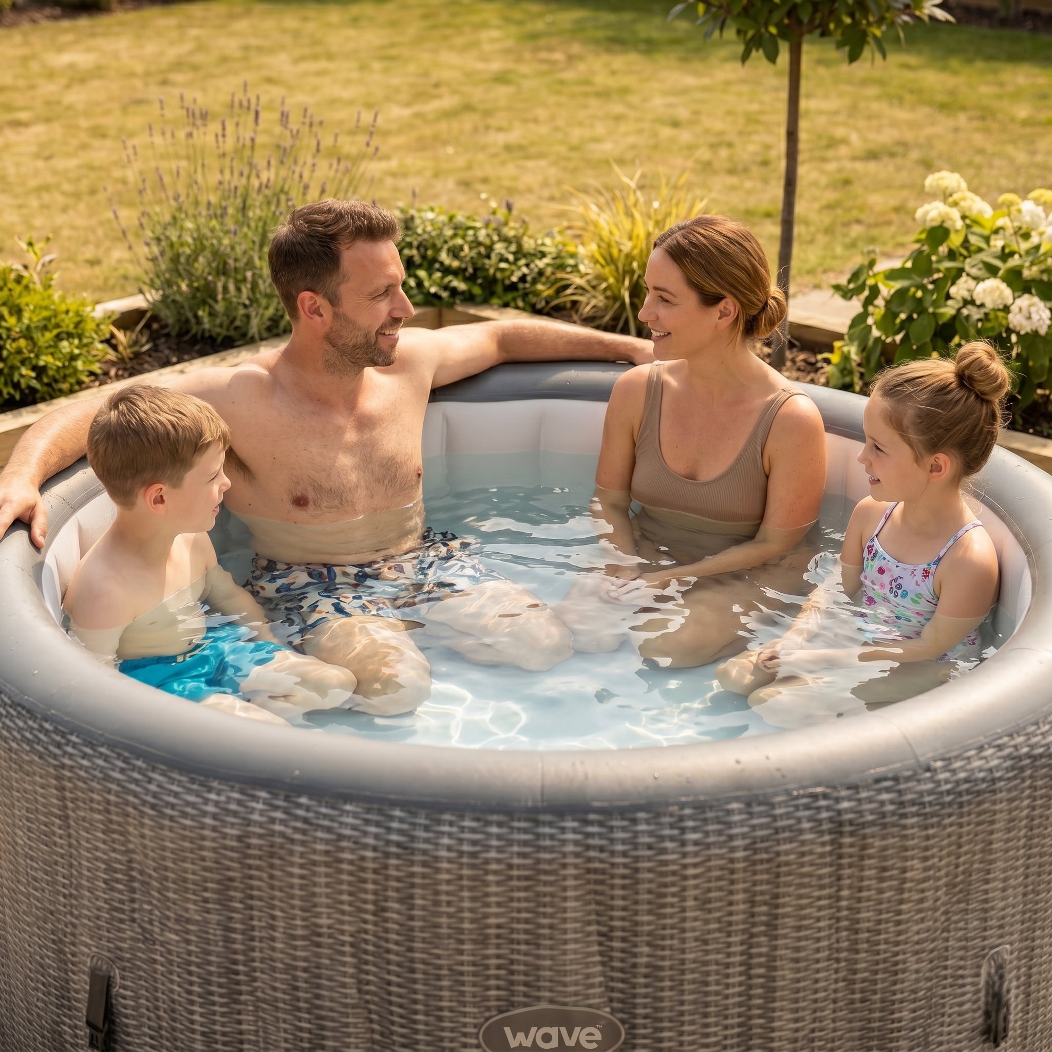 Atlantic | 4/6-Person Inflatable Hot Tub | Integrated Heater | ETL